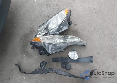 2015 Toyota Rav4 Xle z USA, uszkodzony, nr VIN JTMWFREV6FD075613